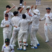 New Zealand team celebrate the wicket of Misbah-ul-Haq