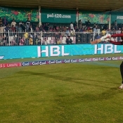 HBL PSL - 15th Match: Peshawar Zalmi vs Lahore Qalandars