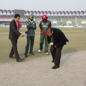 Pakistan A Captain Fawad Alam and Kenya captain Shame Ngoche at the toss in 3rd one day