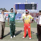 Sohail Tanvir and Zohaib Khan at toss