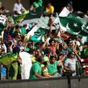 Pakistan fans cheering