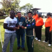 Pakistan Under-19s player Zeeshan Malik receives Man of the match award