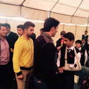 Misbah-ul-Haq, Ahmed Shehzad and Yasir Shah meet the injured students of Army Public School Peshawar