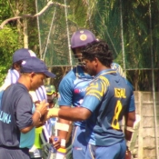 Kushal Perera retired hurt after getting a blow on his left hand