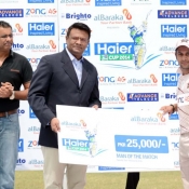Hyderabad Hawks Azeem Ghumman receives Man of the match award in Bank Albaraka Presents Haier T20 Cup match against Larkana Bulls