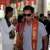 Lahore Lions skipper Mohammad Hafeez reached Bangalore to play match against CSK