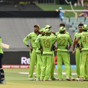 Pakistan team celebrate the wicket of Paul Stirling