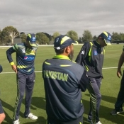 Waqar Younis, Misbah-ul-Haq, Younis Khan, Mushtaq Ahmed and Grant Flower during practice match