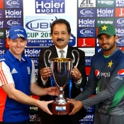 ODI Trophy unveiling Haier Mobile Presents UBL CUP 2015